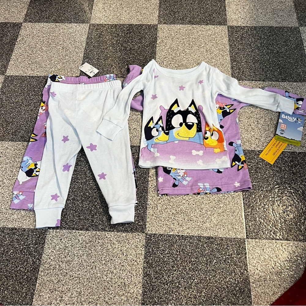 🌸2/$20 NWT Toddler Girl's 4 pcs Bluey Cotton Long Sleeve Pajama Sets Size 18M - Picture 2 of 6